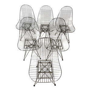 chaises filaires chromées