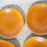 Service à poisson, service porcelaine Longchamp France, 12 assiettes à poisson et 1 plat de service