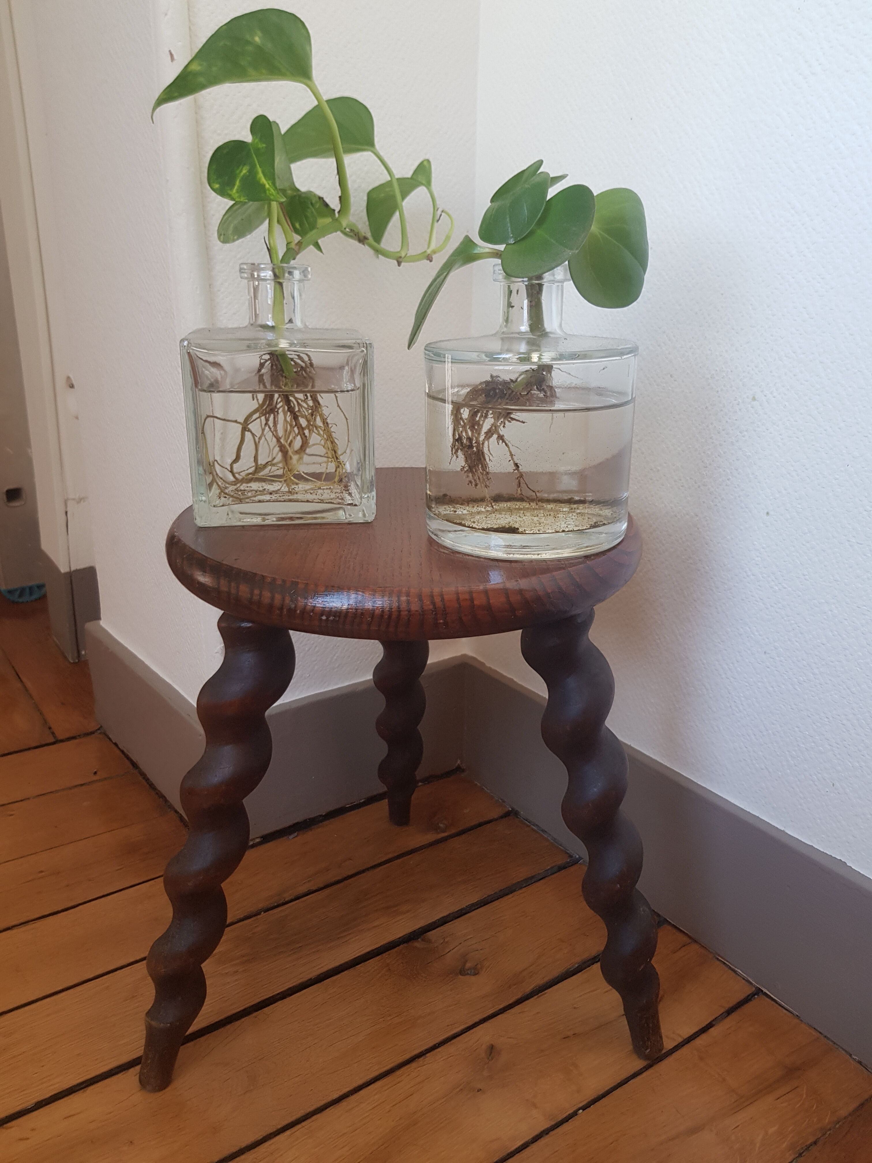 Tripod stool