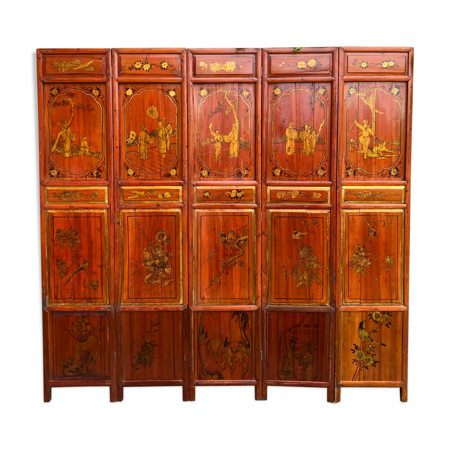 Chinese screen with five wooden panels, gilded décor of characters, vegetables, flowers and birds