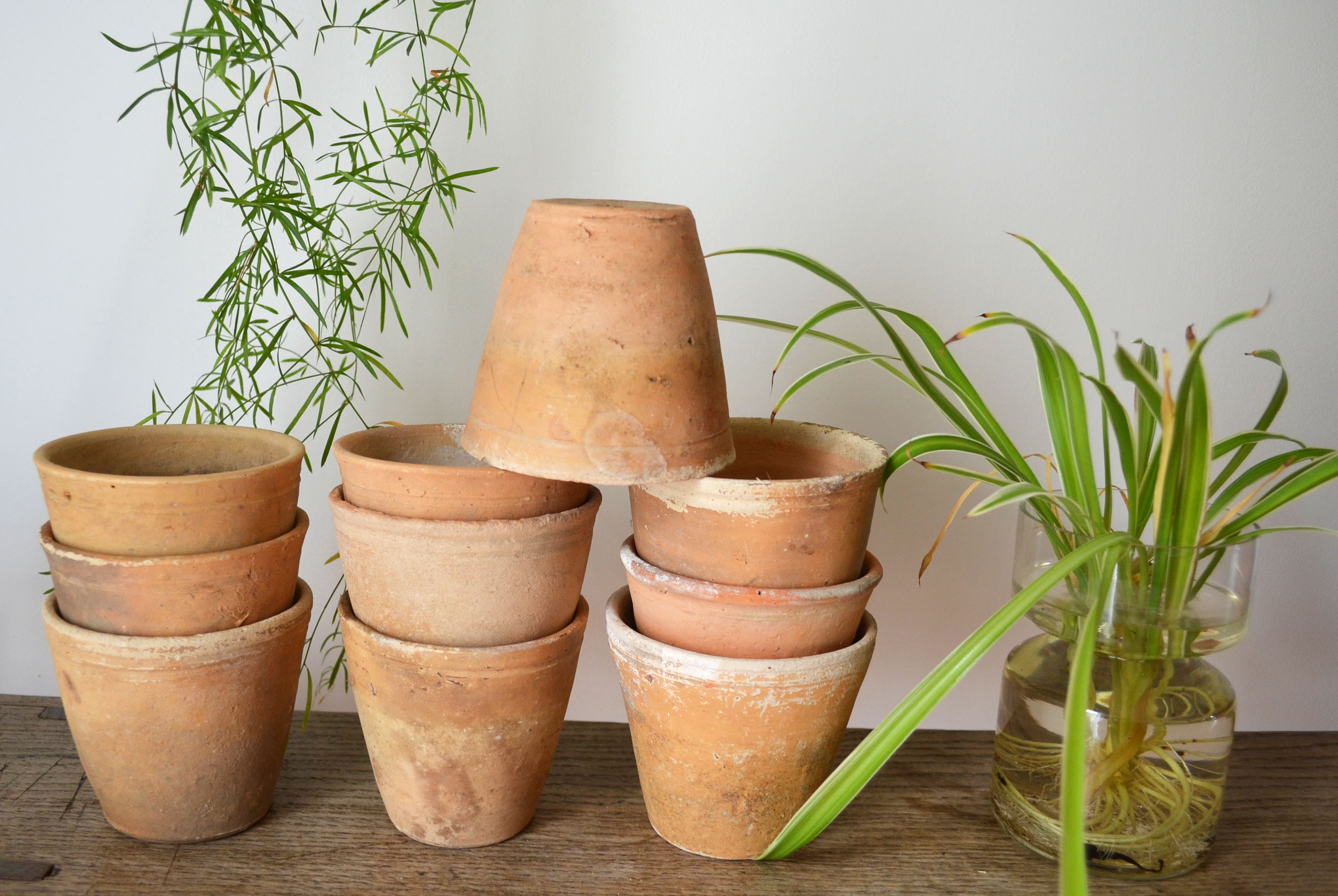 10 antique terracotta pots 9-10 cm