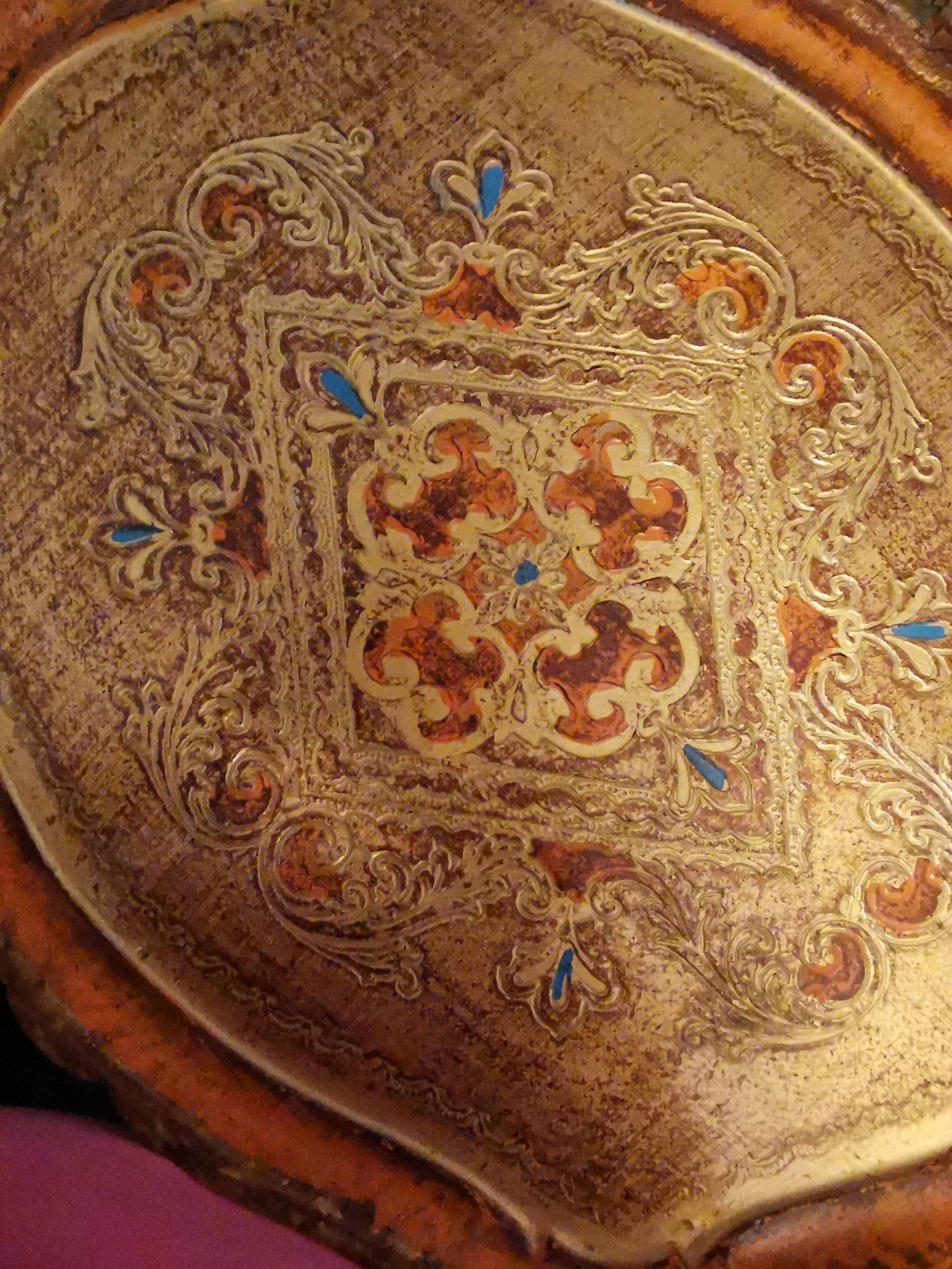 Hand-painted and gilded Florentine wood tray