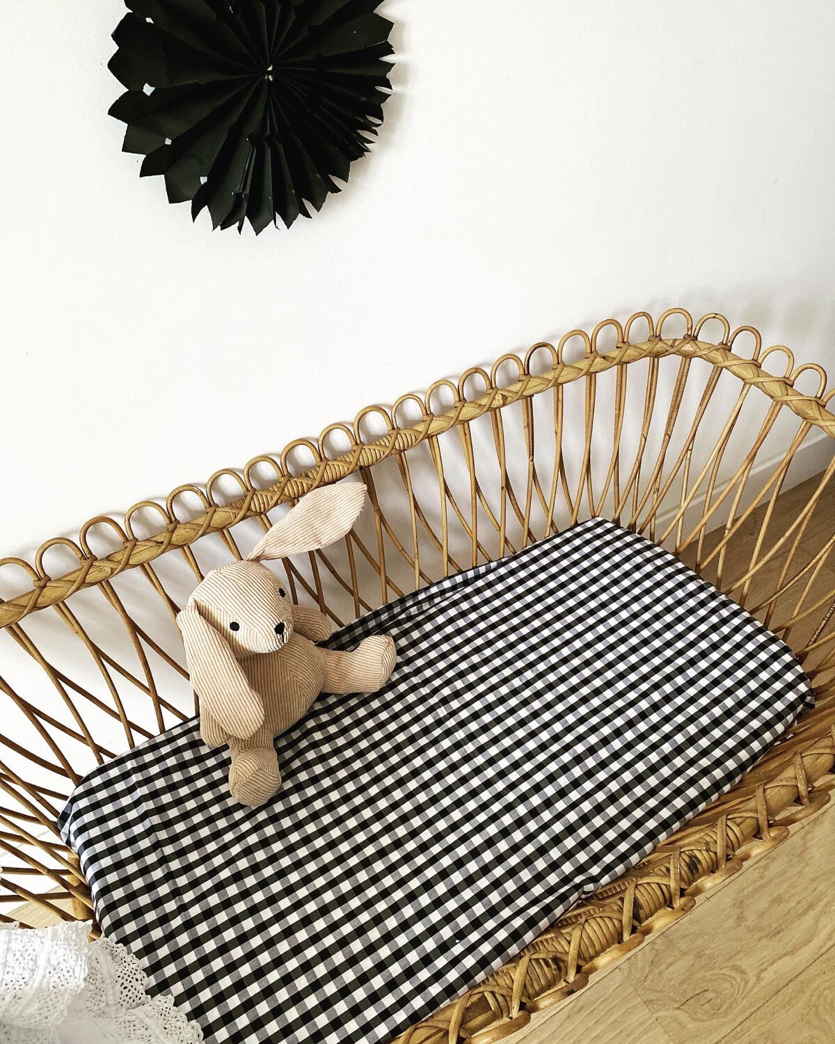 Wicker crib