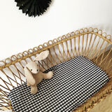 Wicker crib
