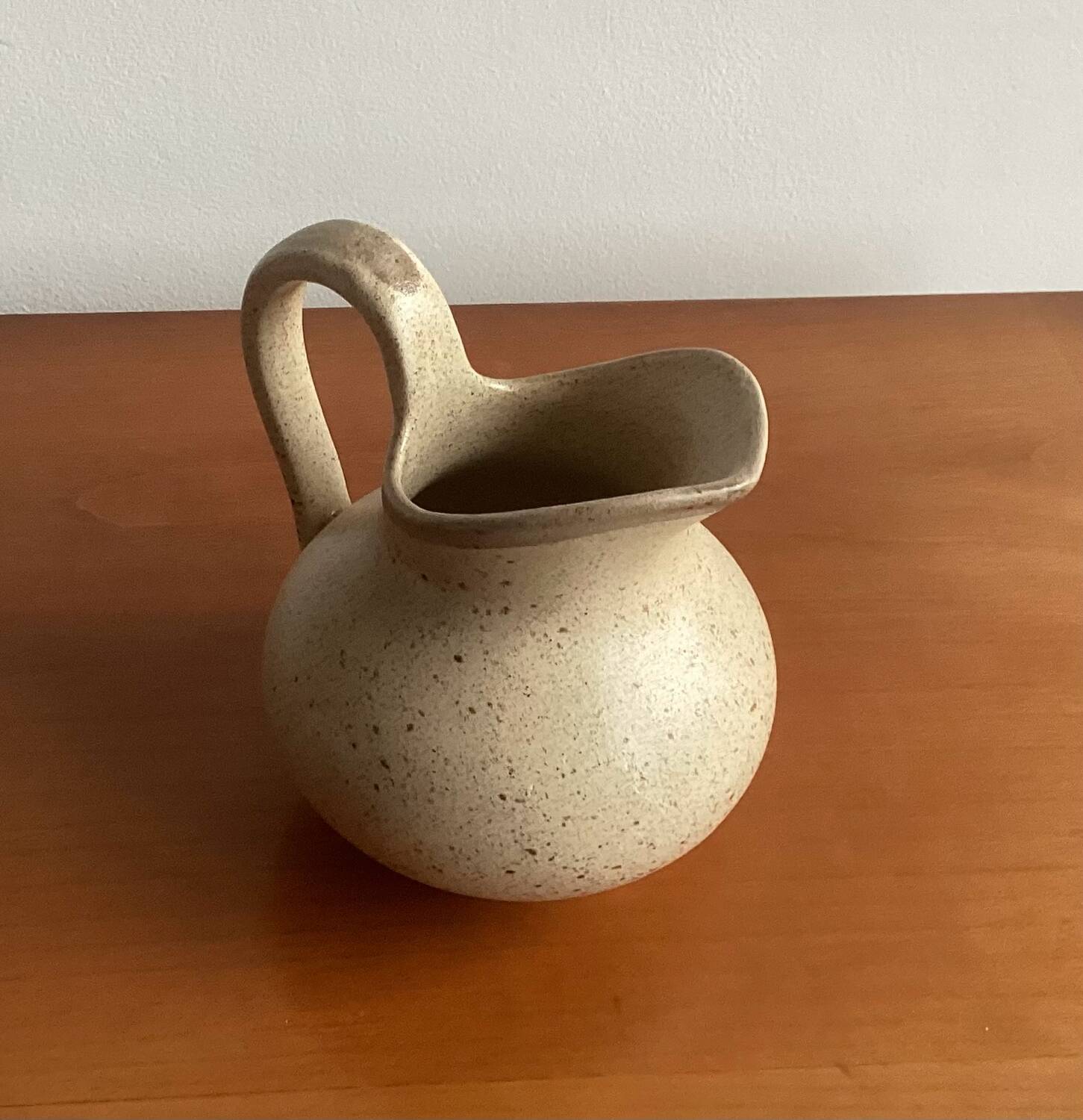 Small pitcher St Clement France