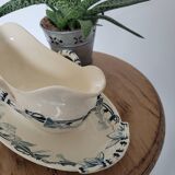 Sauce boat Pétrus Sarreguemines and Digoin
