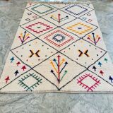 Tapis berbère à motifs colorés