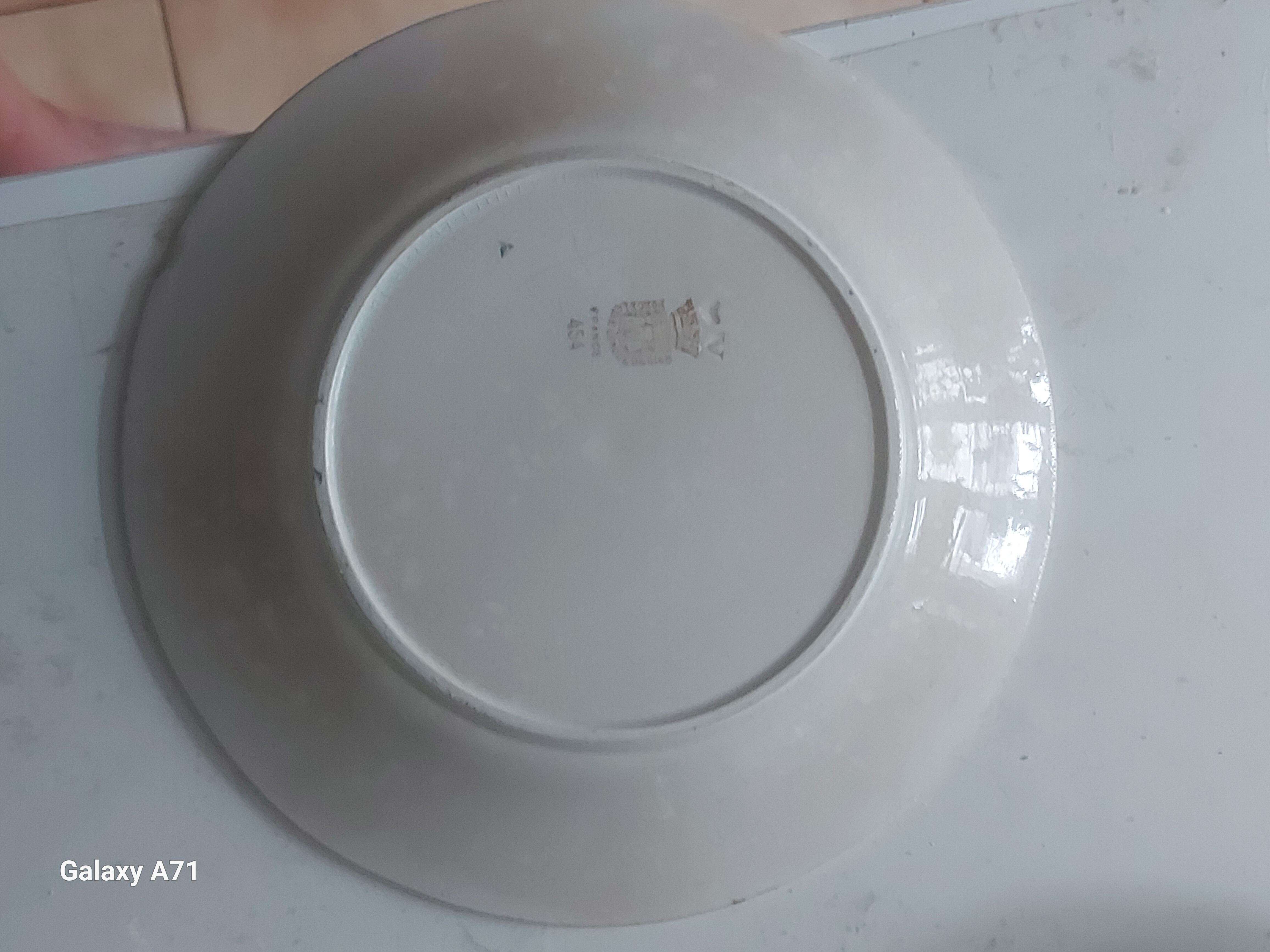 2 antique plates in opaque porcelain from Gien