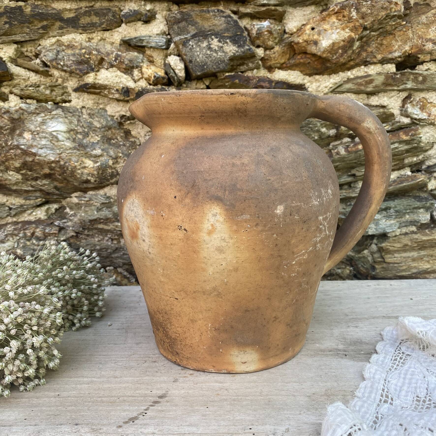 Set of antique terracotta jugs H21 cm
