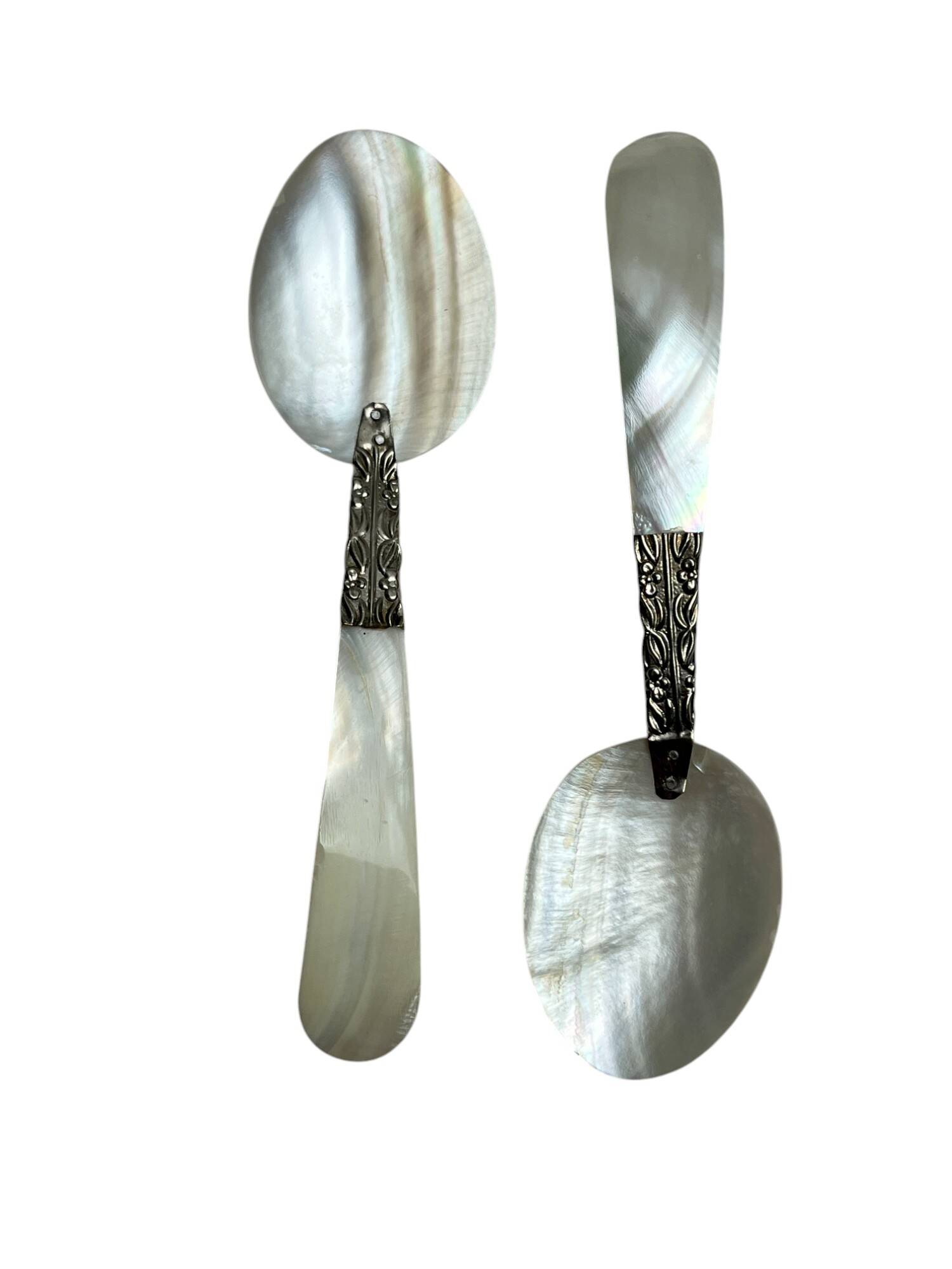 Tableware, two 20th century mother-of-pearl caviar spoons