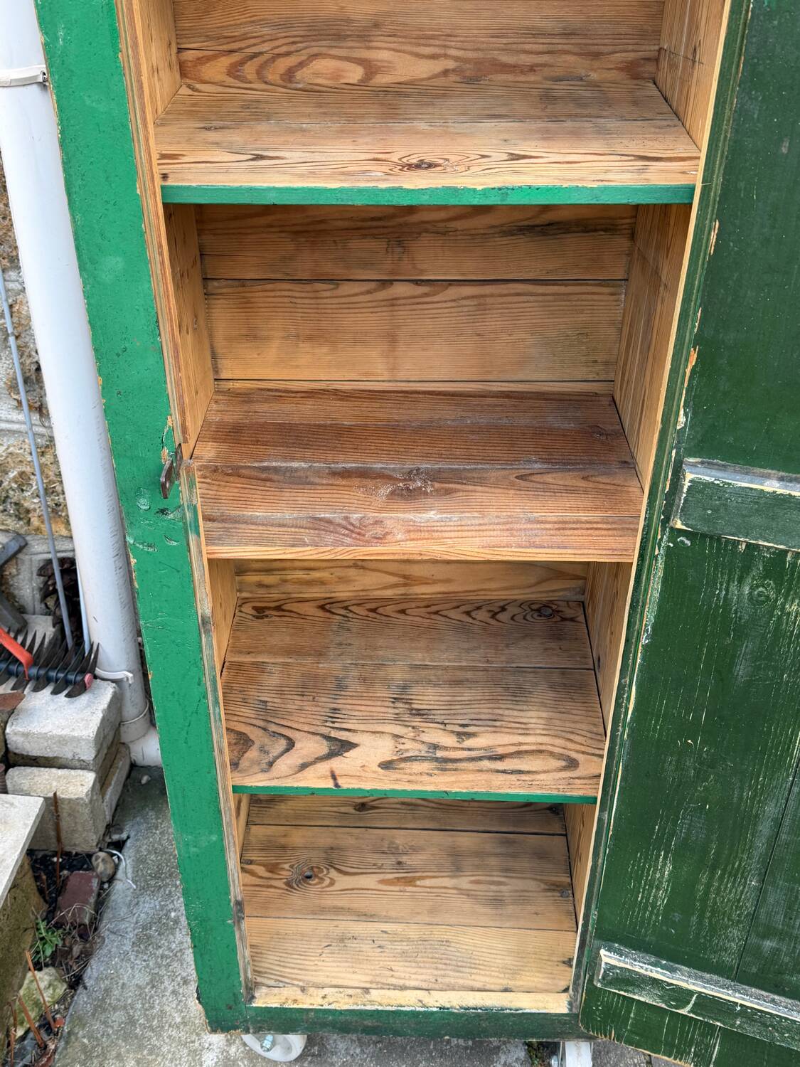 Green workshop cabinet 1940