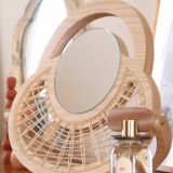 Hand mirror