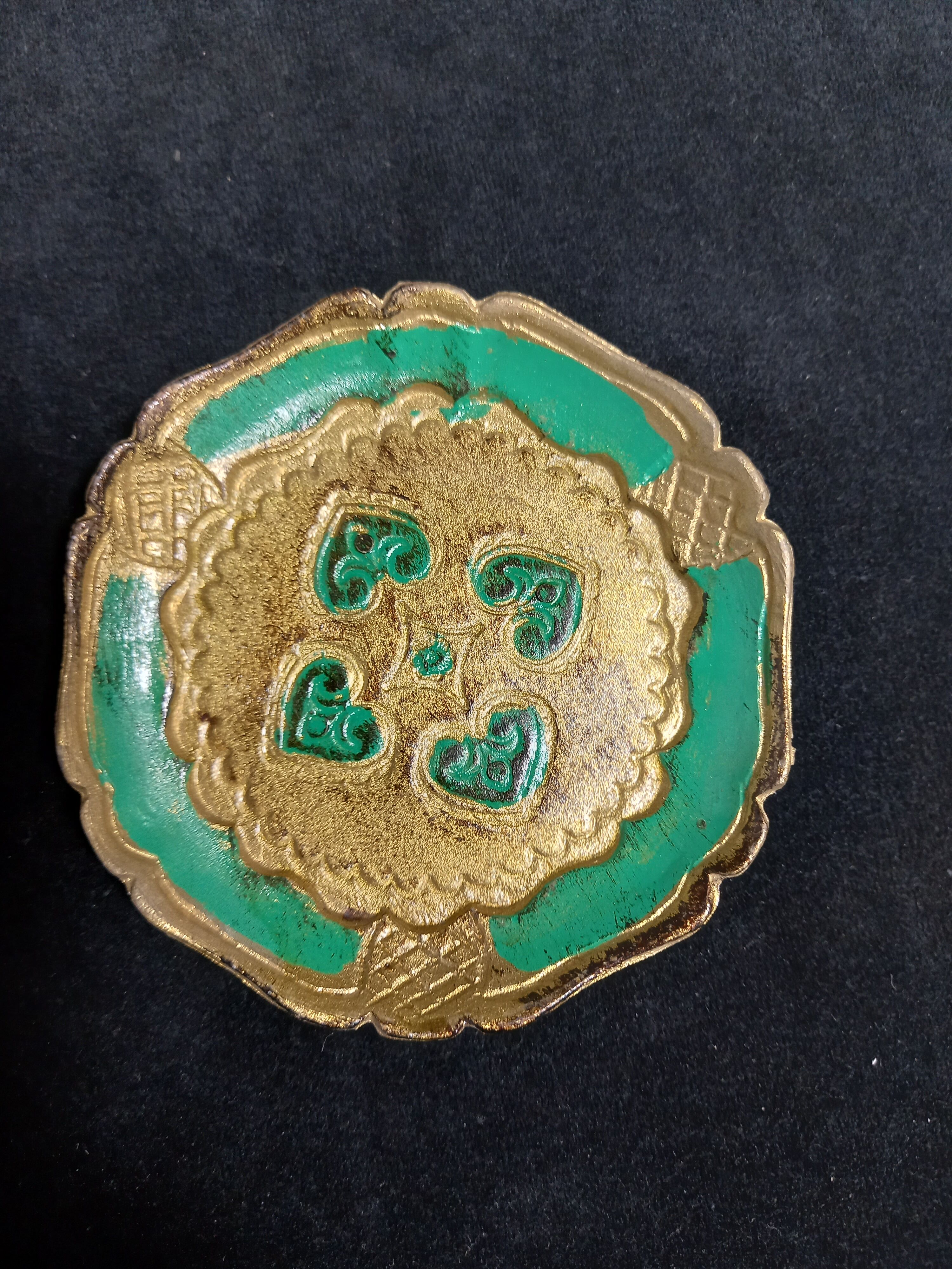 Five florentine gilded wooden coasters