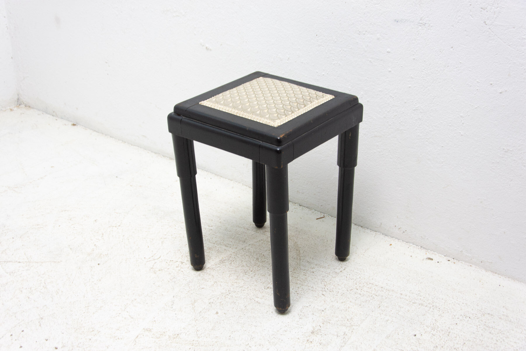 Tabouret rembourré historicisme repose-pieds années 1910, Autriche Hongrie