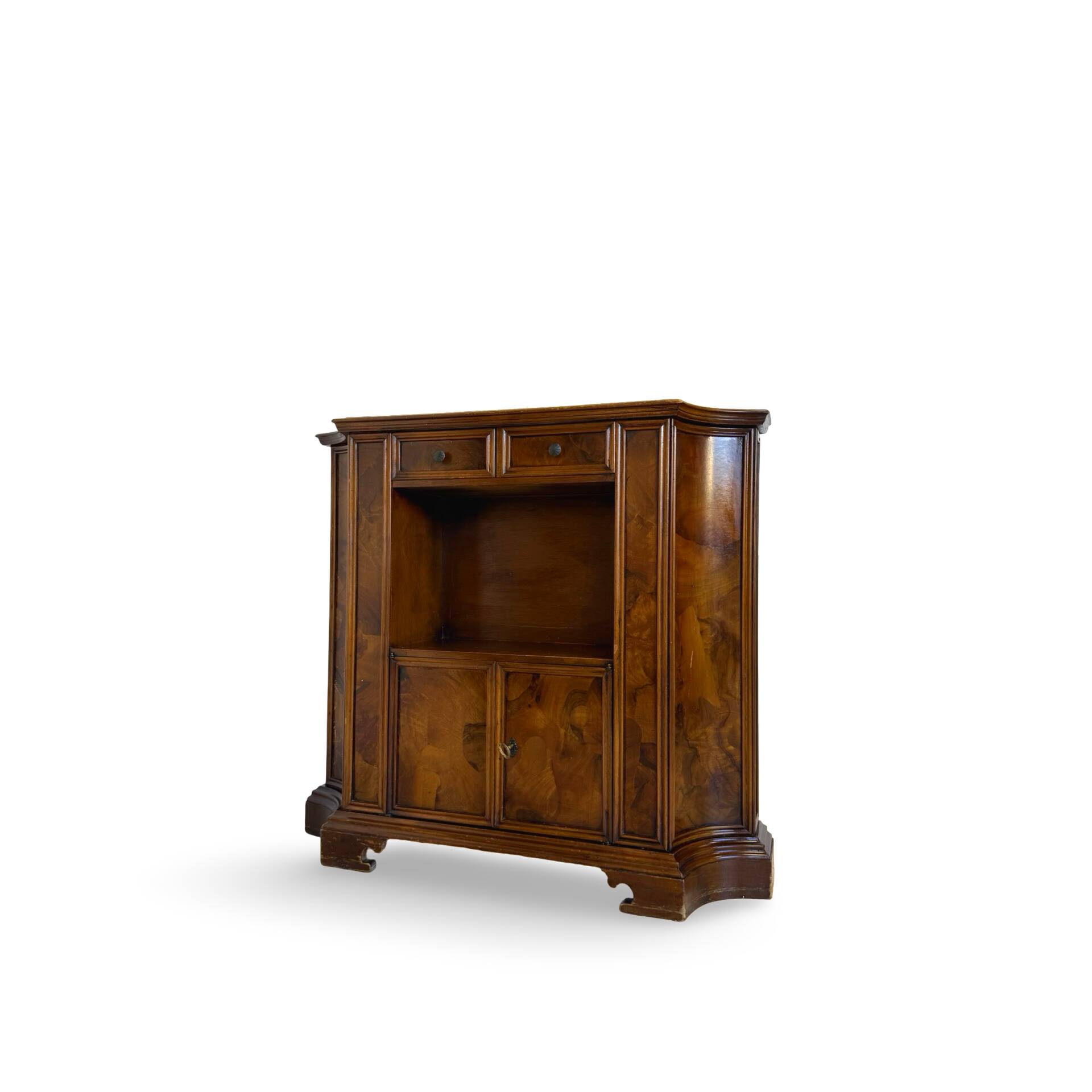 La console vintage élégante classique de Milan, années 1950/1960.
