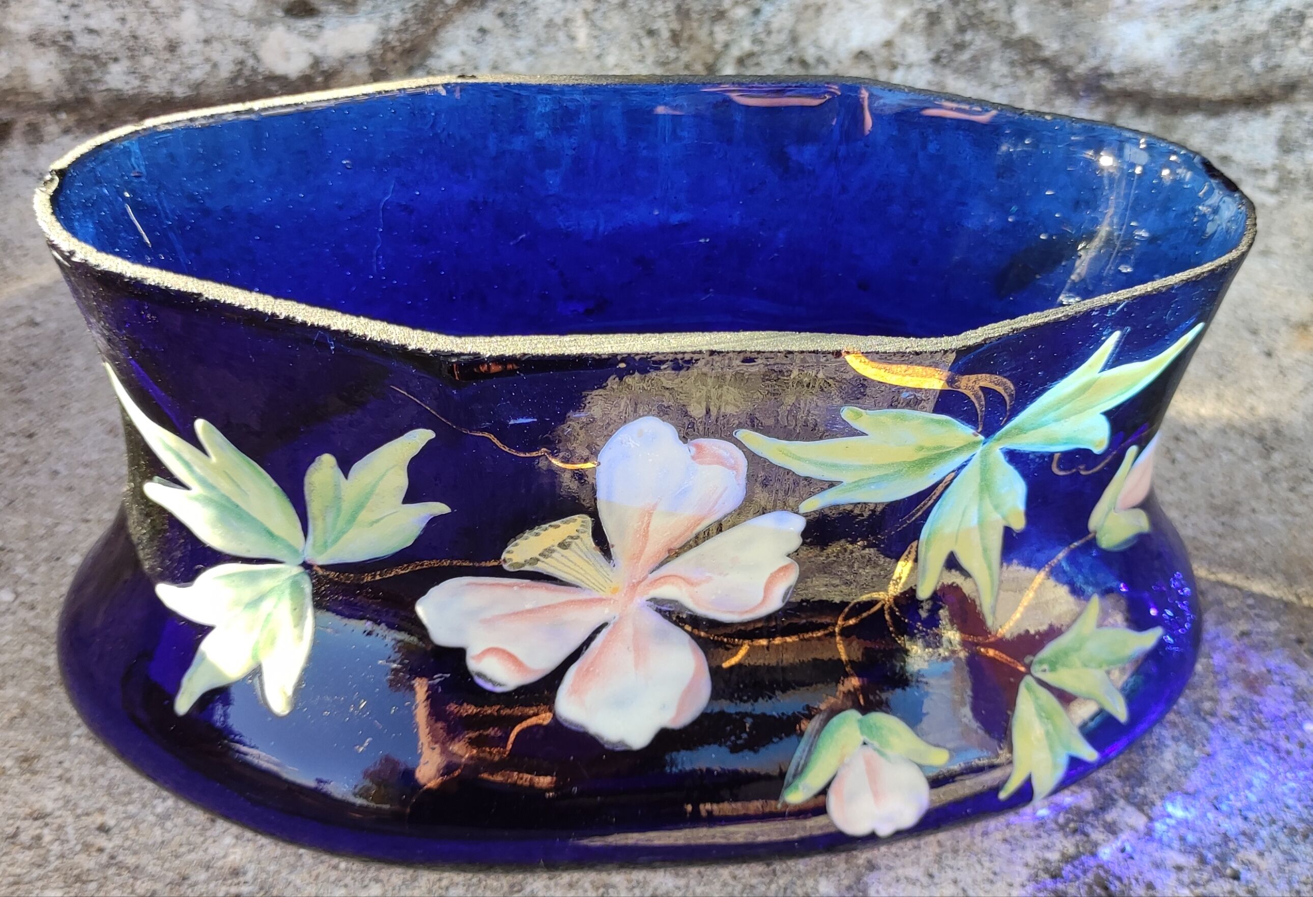 Old planter enamelled floral decoration