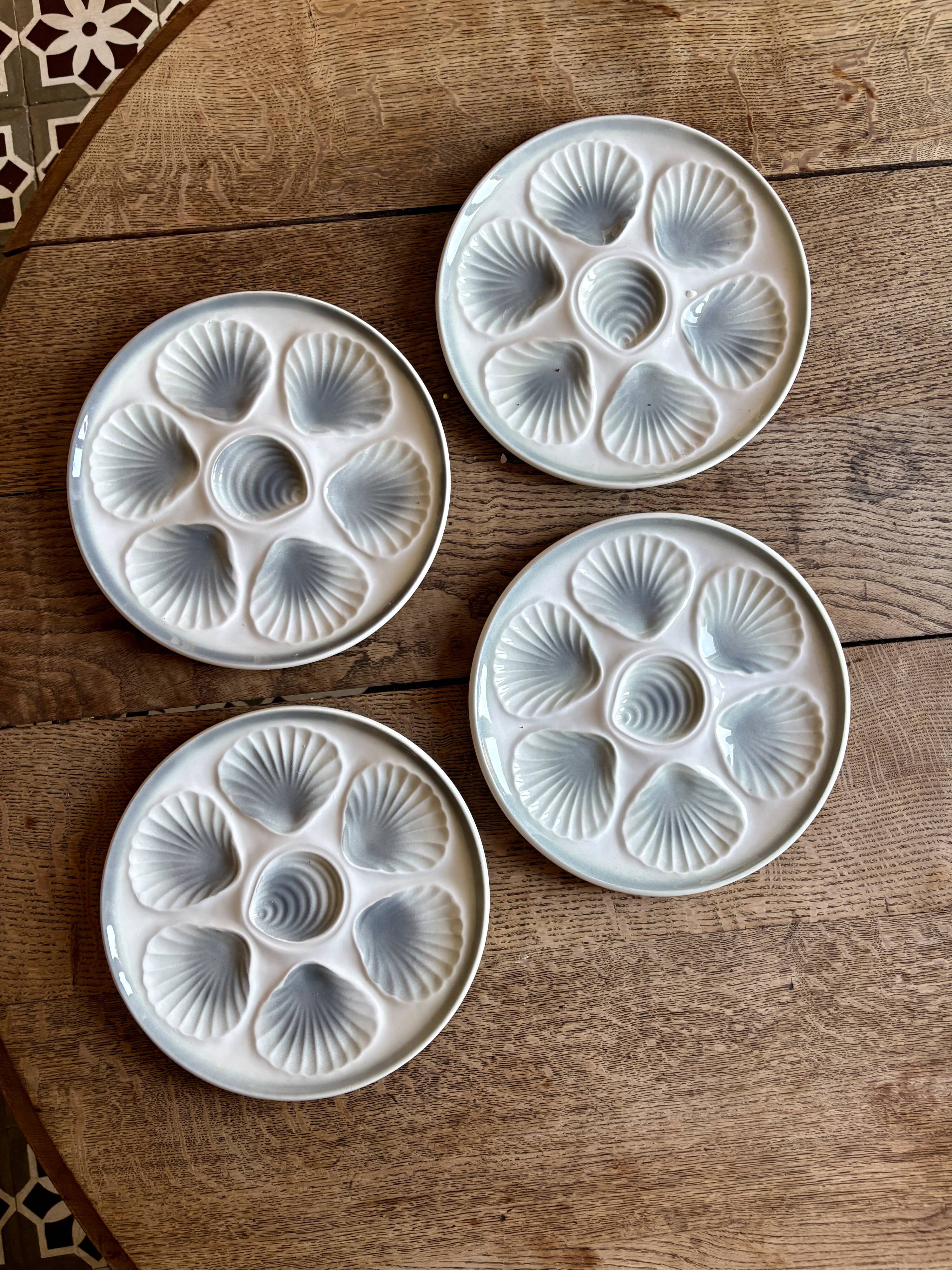 Set of 4 vintage oyster plates Moulin des Loups