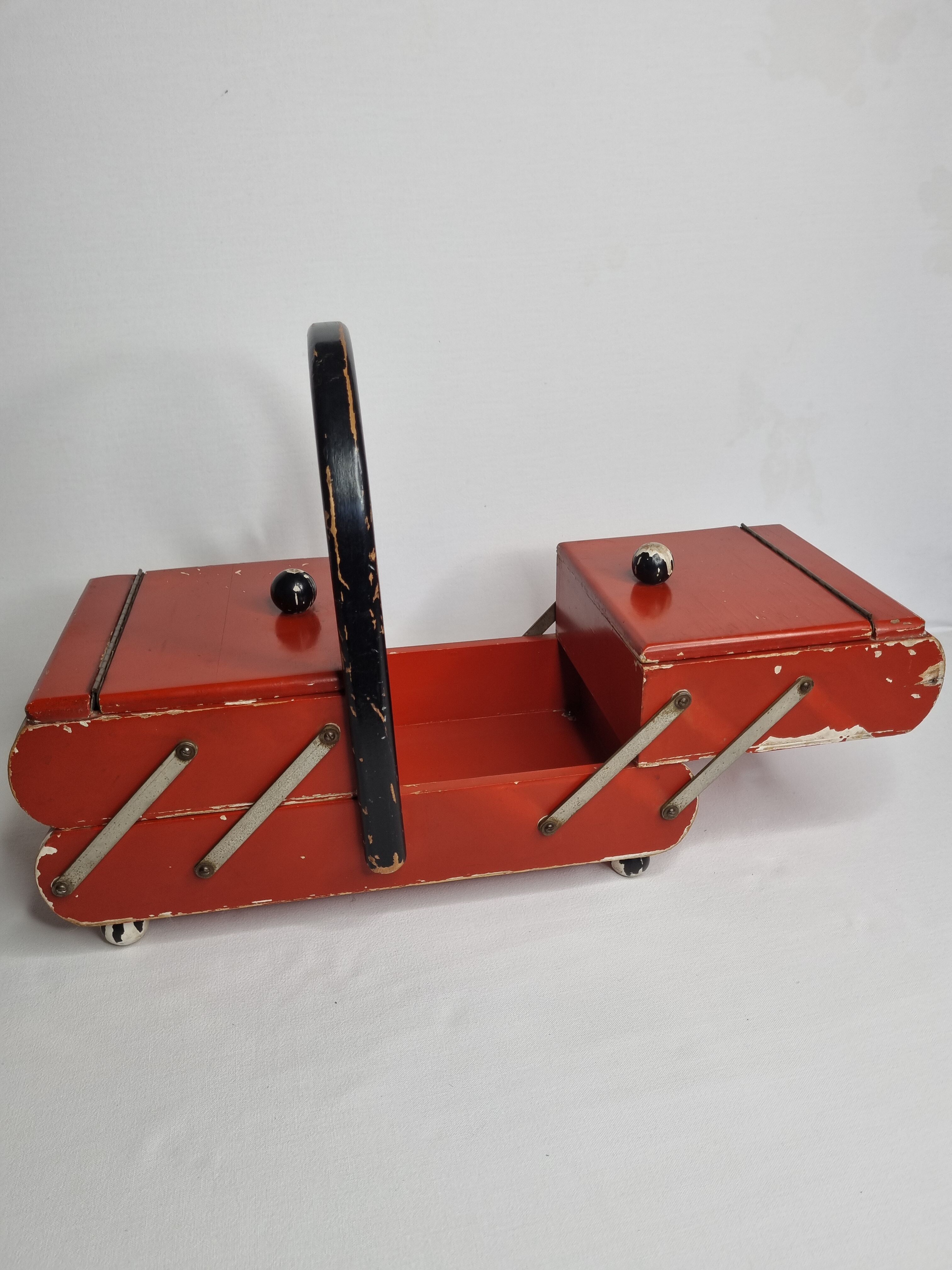 Sewing worker of the 50s