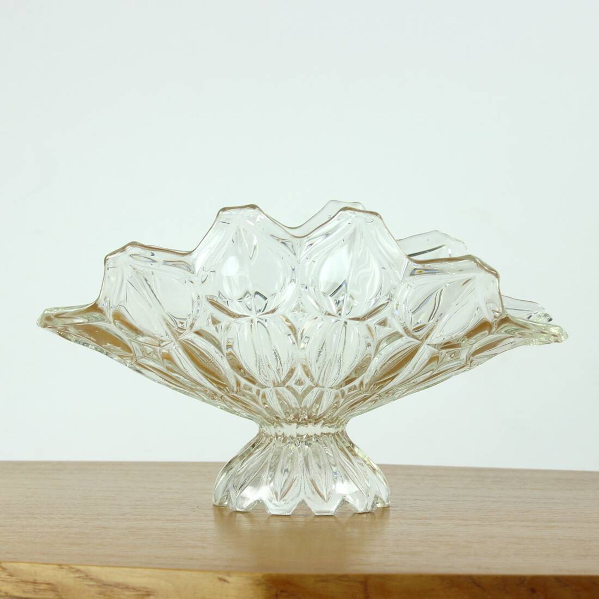 Large Pressed Glass Bowl, Tulip Collection Hermanowa Hut, 1957