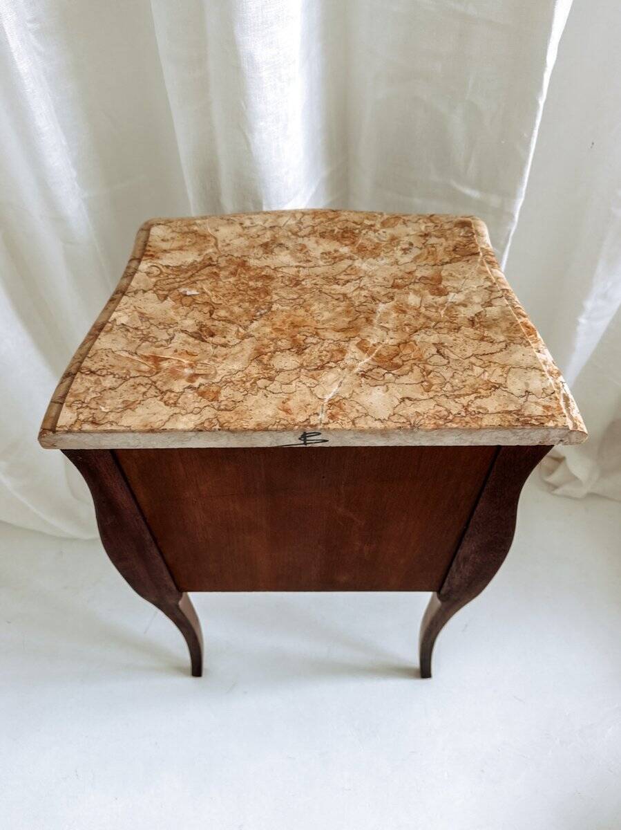 Mid-century French Louis XV style bedside tables with marble tops and floral marquetry, 1940s, set of 2