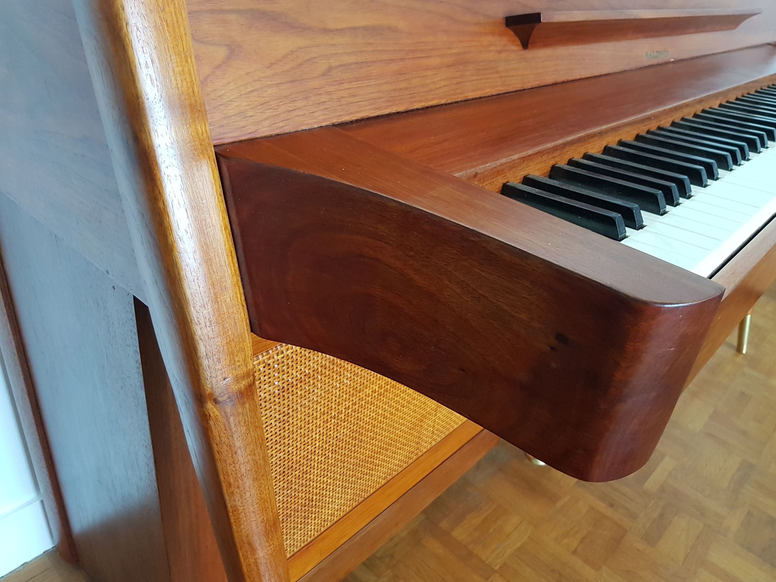 Piano Danois style Acrosonic par Baldwin
