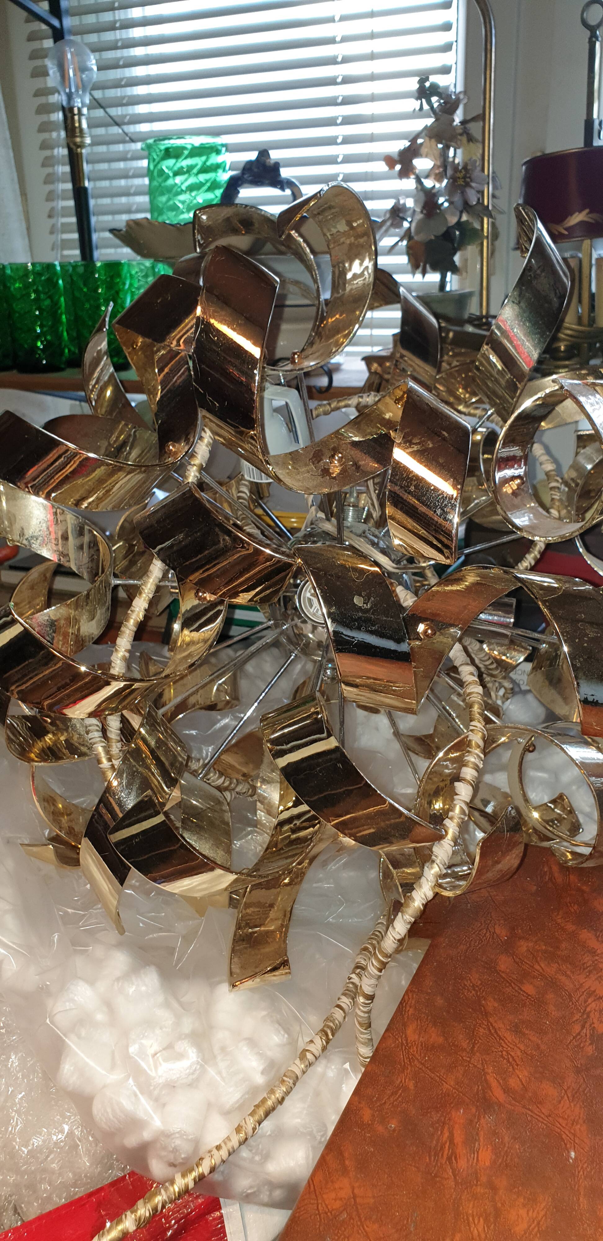 Sputnik pendant light