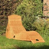 Wicker lounge chair (perfect condition)