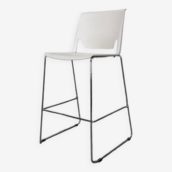 Tabouret haut Very de chez Haworth blanc et chromé