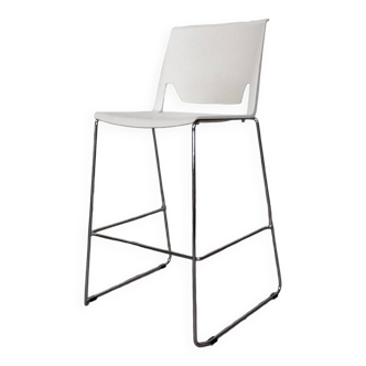 Tabouret haut Very de chez Haworth blanc et chromé