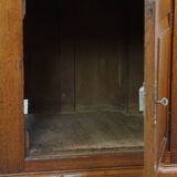 Antique English 1-door cabinet/side table from the mid/late 19th century