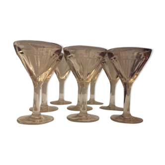 Set of 8 ancient drinks a cocktail