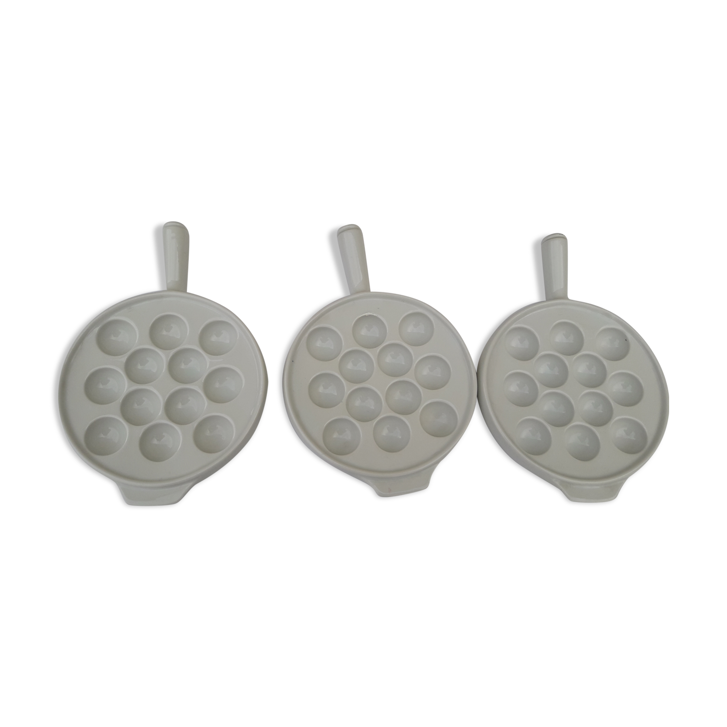 3 PILLIVUYT porcelain snail plates