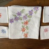 Cotton tablecloth and towels entirely handmade