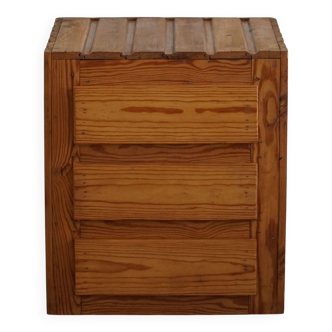 Free-standing primitive pine commode, mid-century Swedish, 1950s.