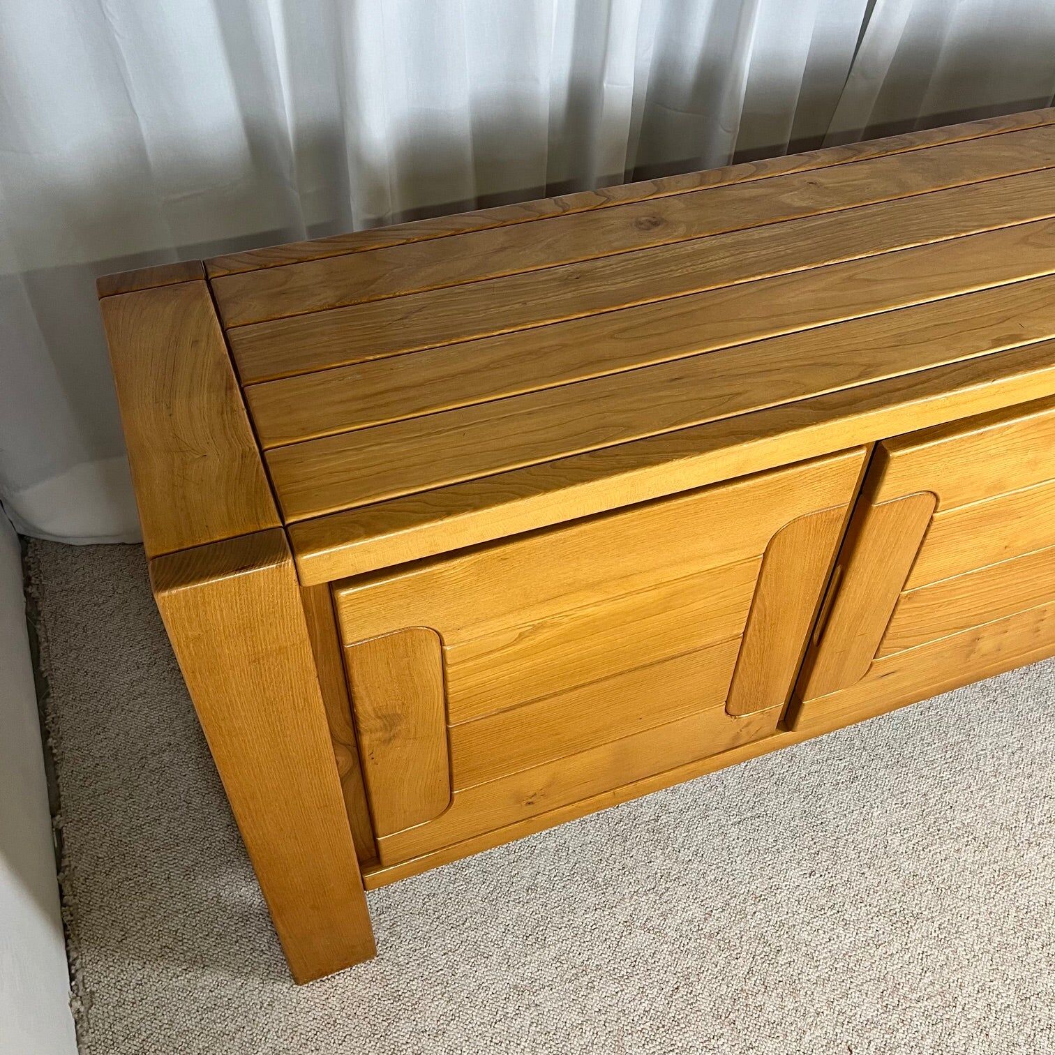 Large French sideboard in solid elm, 1970, attributed to Atelier Chauvin.