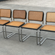Suite de 4 chaises vintage modèle Cesca B32 en noir et chrome