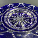 Coupelle en cristal taillé et teinté bleu Bohême