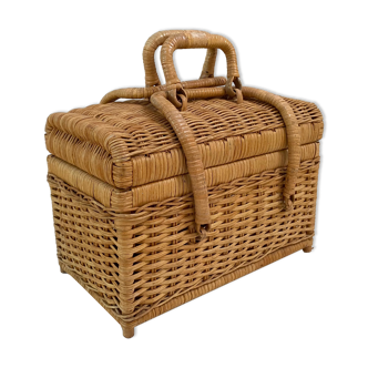 Wicker rattan basket suitcase from the 70s