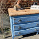 Commode bleue patinée