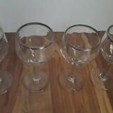 4 verres à liqueur à pied