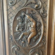 Armoire décorée