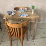Farm table