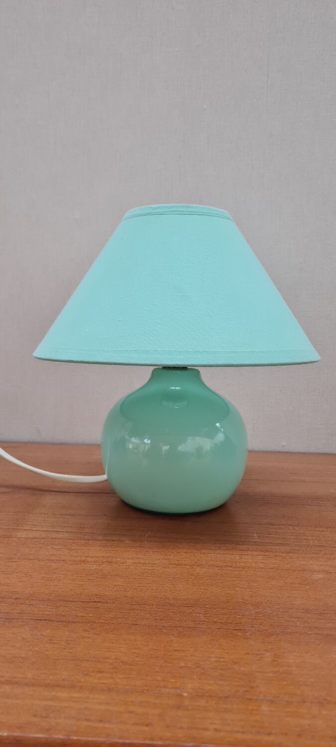 Ceramic table lamp