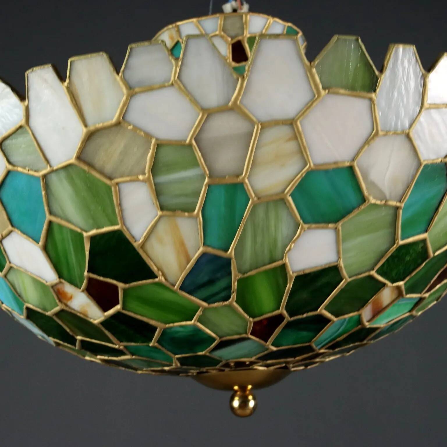 Lustre ancien style Tiffany en laiton et verre, Italie, XXe siècle