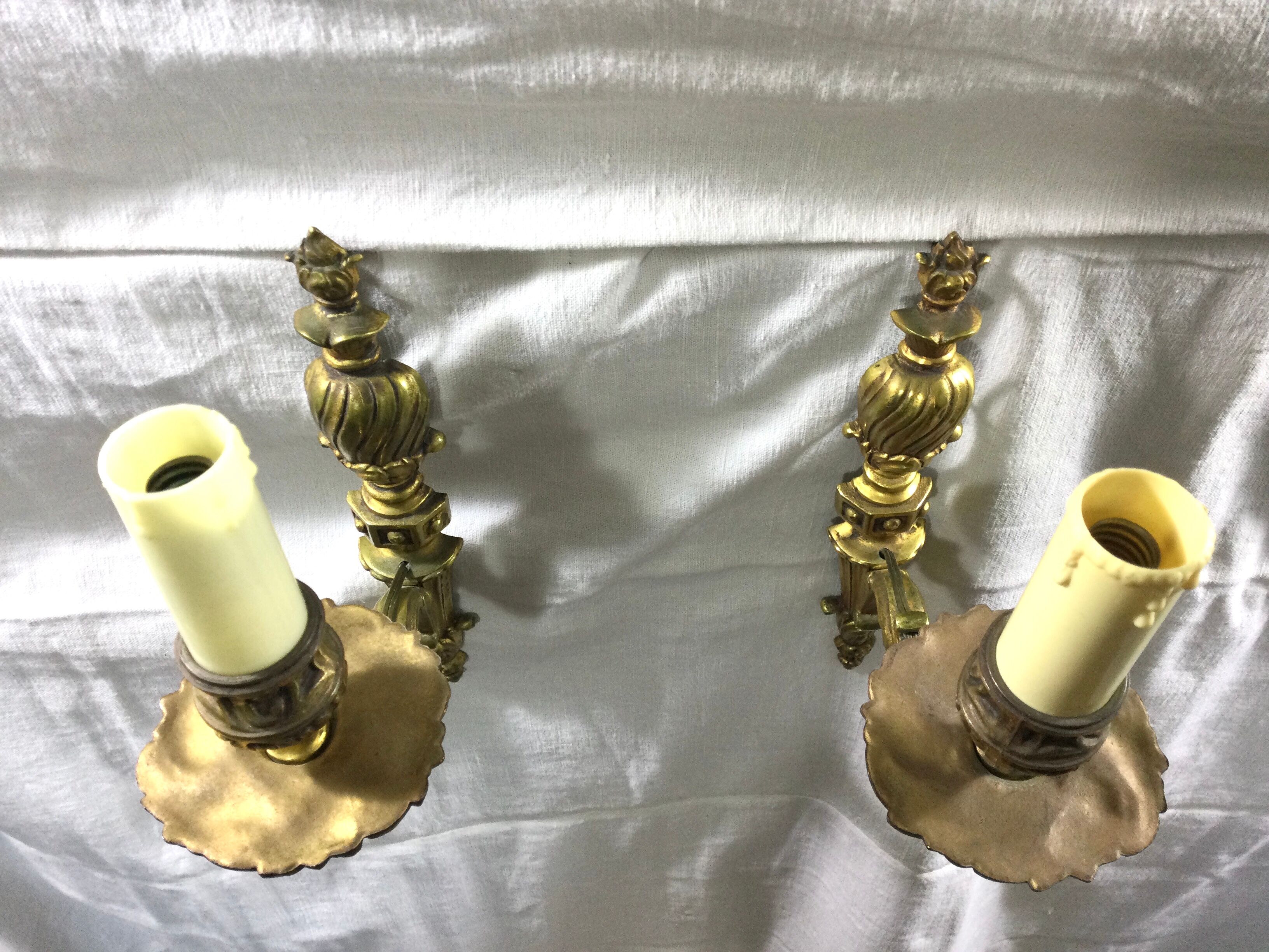 Pair of 1-light bronze wall lamp