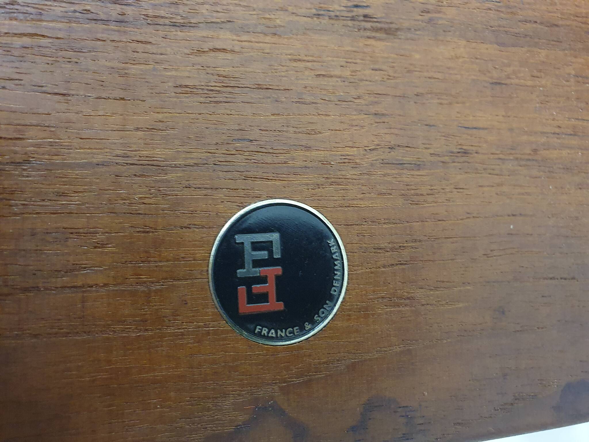 Large teak coffee table by Peter Hvidt and Orla Molgaard Nielsen model FD 575 for France and Son