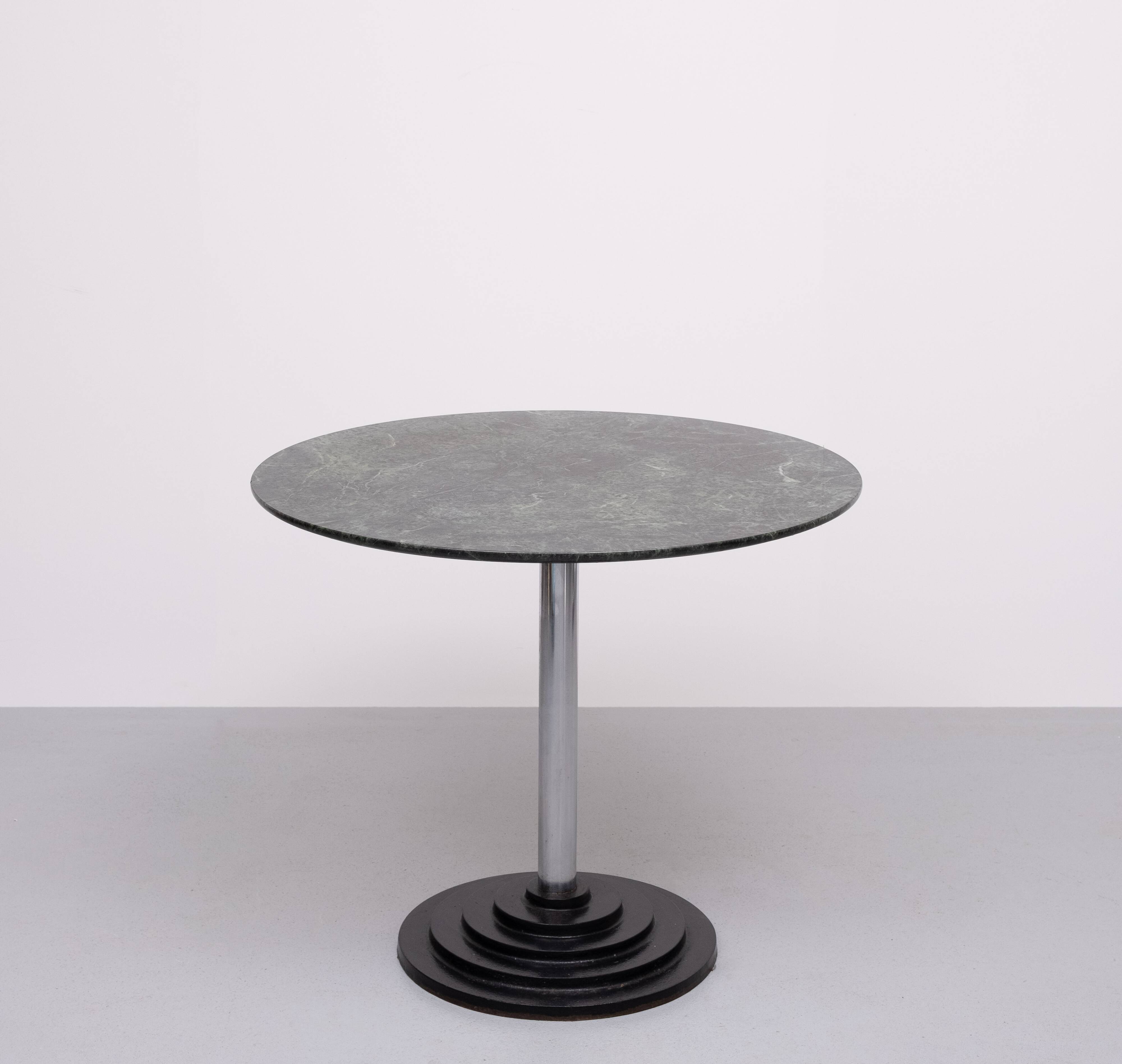 round Green Marble dining table 1980s Italy