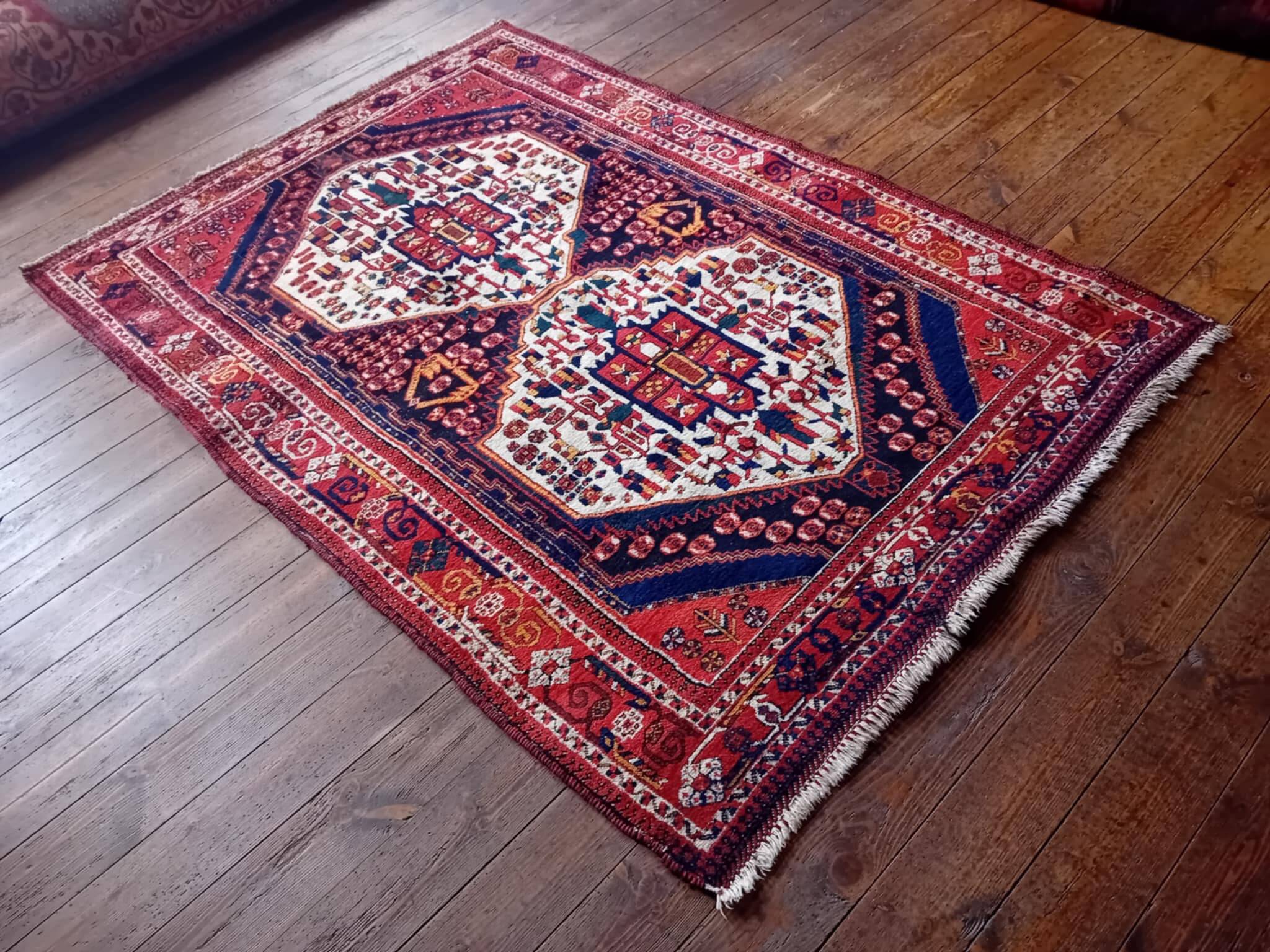 Handmade Persian rug 190x130cm