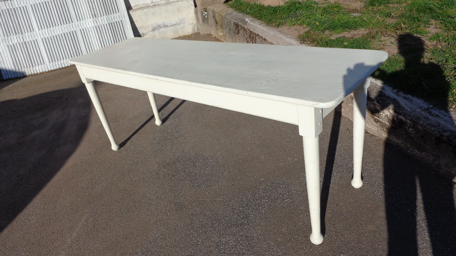 White bistro table