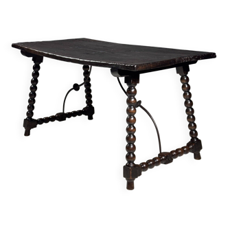 Spanish table 18th century bobbin